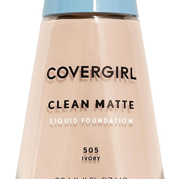 CoverGirl Clean Matte Liquid Foundation - Sand Beige - Picture 4 of 16